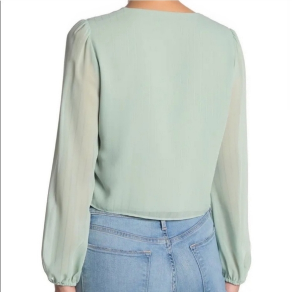 NWOT/Wayf Nordstrom Lace Trim Tie ButtonFront Long Sleeve Blouse/ Size Medium - Picture 2 of 5